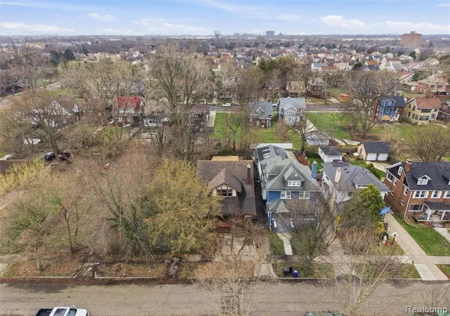 21st image of 563 Chalmers St, Detroit, MI 48215 | MLS# 60984481