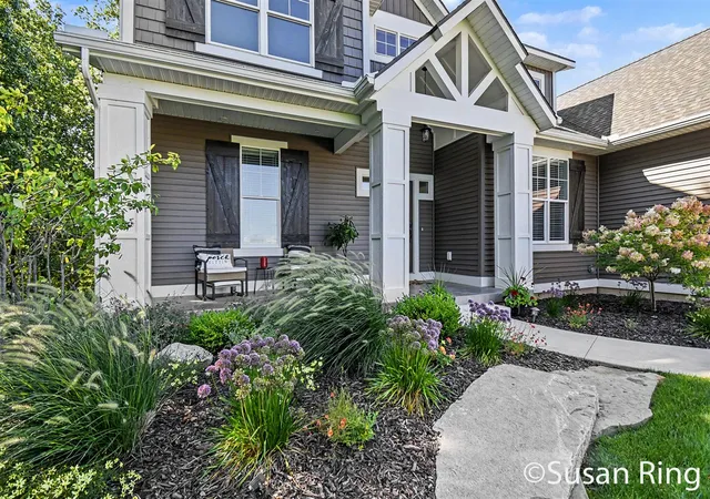 Photo 3 of Single family home for sale at 7290 Crossridge Dr, Grand Rapids, MI 49512 | MLS# 70523707 | Listing updated on 2026-09-15