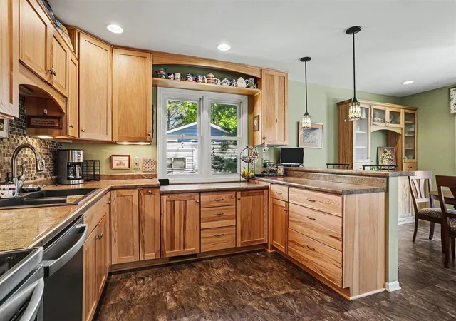 3rd image of 4374 E Tu Ave, Vicksburg, MI 49097 | MLS# 70533737
