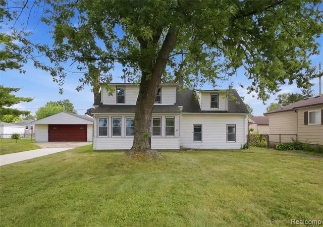 Photo 2 of Single family home for sale at 4697 Kingston St, Dearborn Heights, MI 48125 3241 | MLS# 61023688 | Listing updated on 2026-09-12