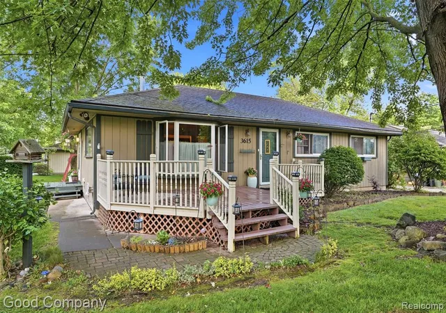 Homes for sale in Rochester Hills, MI | 3615 Hazelton Ave, Rochester Hills, MI 48307 | MLS# 61003402