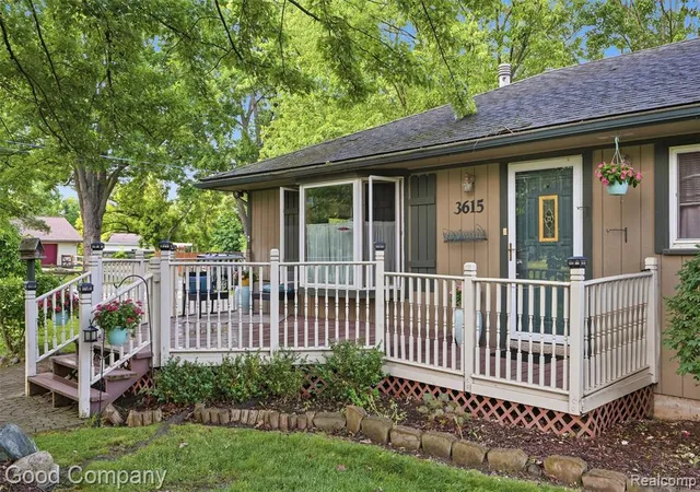 Homes for sale in Rochester Hills, MI | 3615 Hazelton Ave, Rochester Hills, MI 48307 | MLS# 61003402
