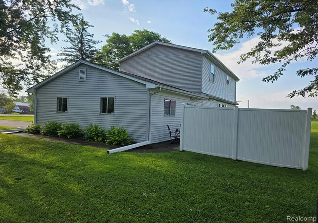 Photo 5 of Single family home for sale at 60885 Indian Trl, Ray, MI 48096 | MLS# 61019211 | Listing updated on 2026-08-31