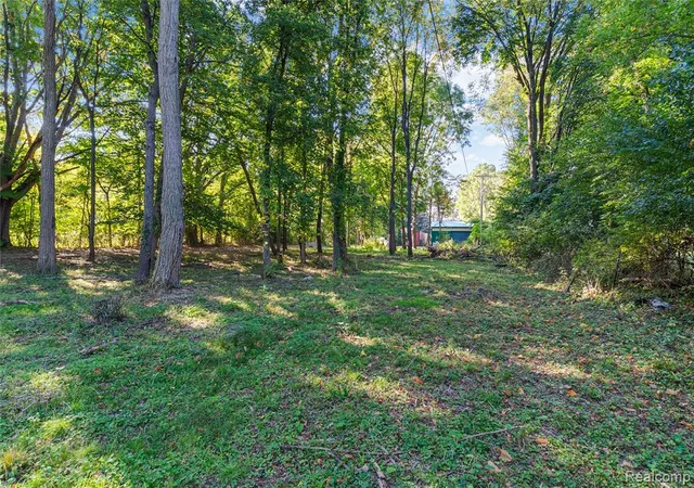 2nd image of 3456 E Pierson Rd, Flint, MI 48506 | MLS# 60936968