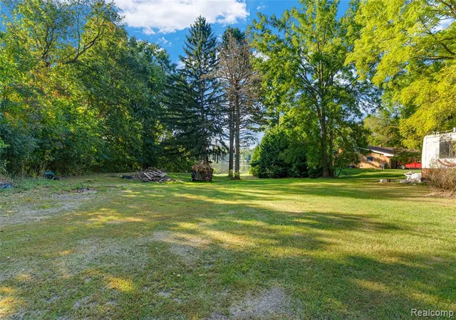 5th image of 3456 E Pierson Rd, Flint, MI 48506 | MLS# 60936968