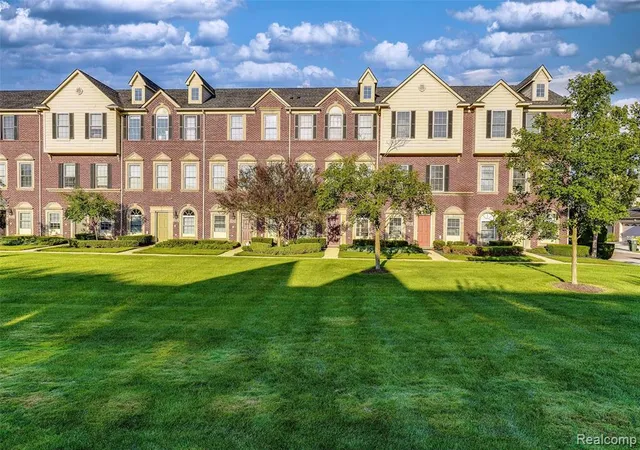 Photo 2 of Condo for sale at 1569 E Lakeview Ln, Canton, MI 48187 6625 | MLS# 61025181 | Listing updated on 2026-08-28