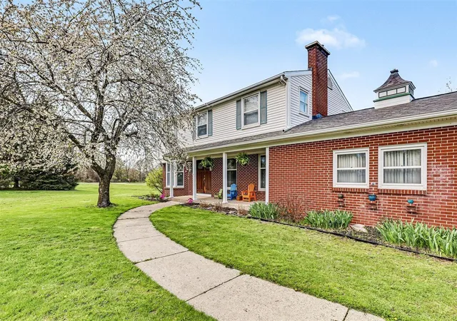 Homes for sale in Grand Rapids, MI | 319 Greenridge Dr, Grand Rapids, MI 49544 | MLS# 70526824
