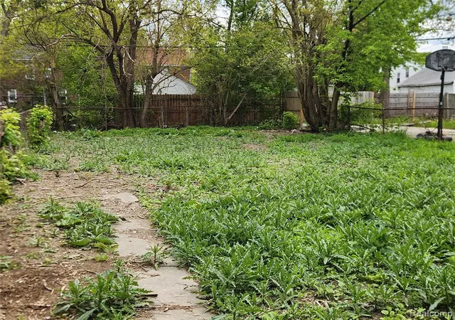Homes for sale in Detroit, MI | 10570 Somerset Ave, Detroit, MI 48224 | MLS# 60993104