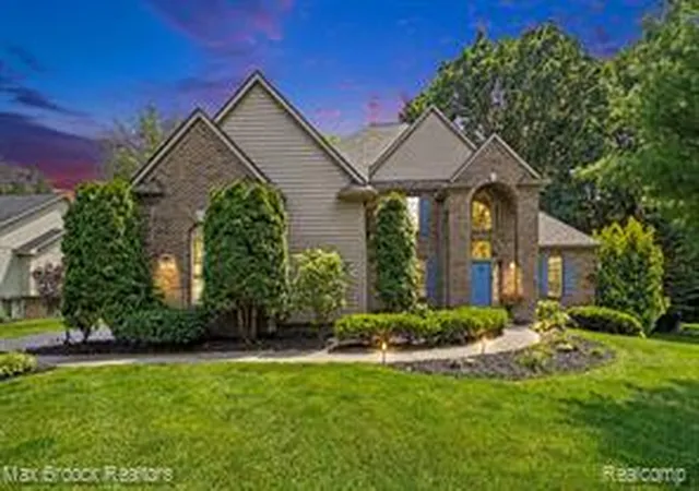 Homes for sale in Clarkston, MI | 9843 Oak Valley Dr, Clarkston, MI 48348 | MLS# 61009555