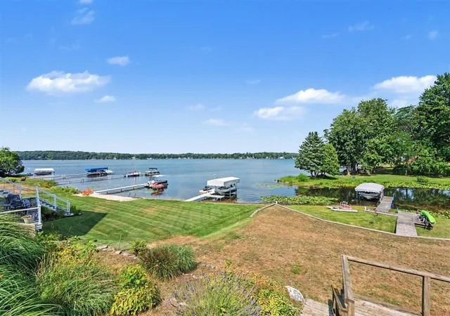 3rd image of 731 Beechwood Dr, Delton, MI 49046 | MLS# 70549353