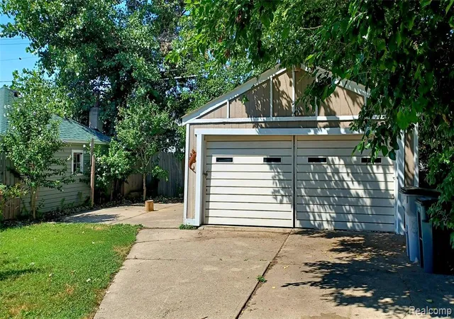 Photo 4 of Sale Pending at 66 W Garfield Ave, Hazel Park, MI 48030 | MLS# 61018319 | Listing updated on 2026-09-01