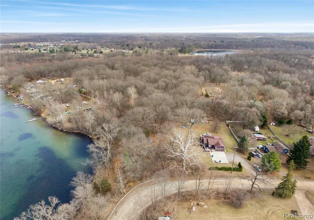 4th image of 15177 Mccaslin Lake Rd, Linden, MI 48451 | MLS# 60977799