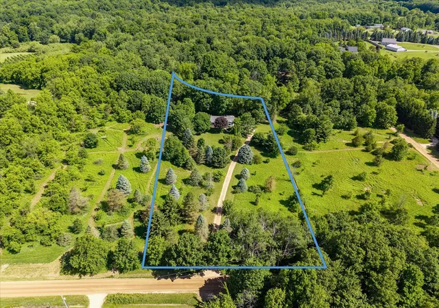 Homes for sale in Hastings, MI | 4045 Farrel Rd, Hastings, MI 49058 | MLS# 70541434