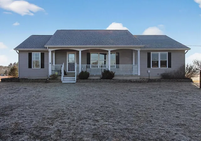 Homes for sale in Paris, MI | 22234 220Th Ave, Paris, MI 49338 | MLS# 70517908