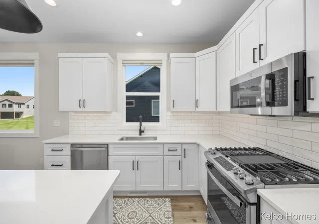 Listing Photo 4 - Condo for sale in building located at 1189 Gleneagle Trl, Hudsonville, MI 49426 - Unit #37