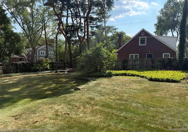 Photo 7 of Single family home for sale at 623 Coolidge Rd, Birmingham, MI 48009 | MLS# 61016242 | Listing updated on 2026-08-17