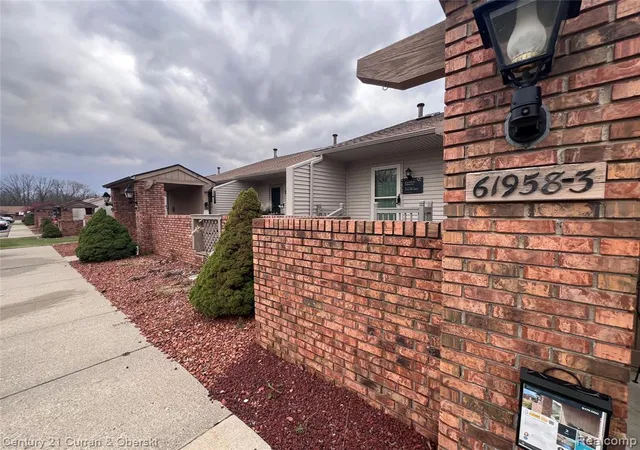 Homes for sale in South Lyon, MI | 61958 Ticonderoga Dr, South Lyon, MI 48178 | MLS# 61007723