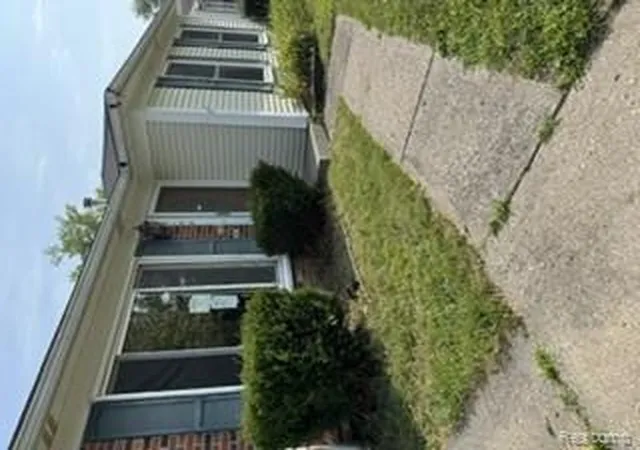 Photo 1 of Sale Pending at 29108 Riveroak Dr, Romulus, MI 48174 3020 | MLS# 61014127 | Listing updated on 2026-09-03