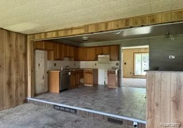 Photo 4 of Sale Pending at 29108 Riveroak Dr, Romulus, MI 48174 3020 | MLS# 61014127 | Listing updated on 2026-09-03