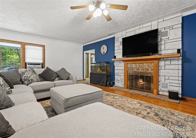 Homes for sale in Greenville, MI | 10226 Sw Greenville Rd, Greenville, MI 48838 | MLS# 70534757