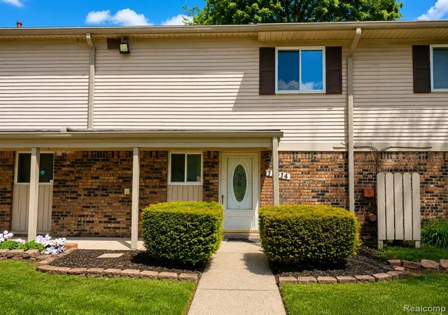 Homes for sale in Taylor, MI | 15814 Dupage Blvd, Taylor, MI 48180 | MLS# 60999540