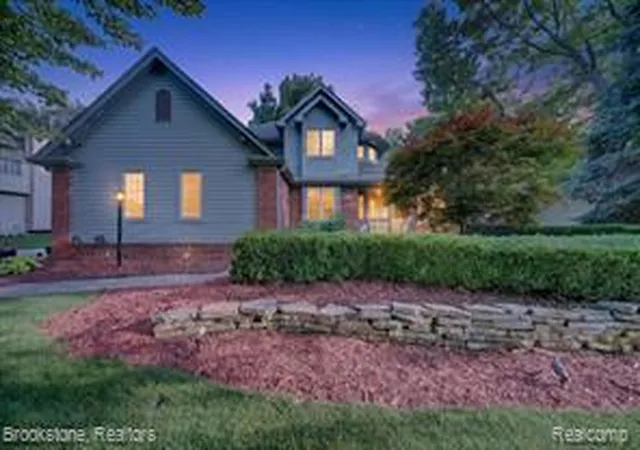 Homes for sale in Clarkston, MI | 6730 Longhurst Dr, Clarkston, MI 48346 | MLS# 61009629