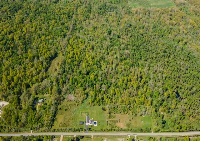 2nd image of 44500 38th Ave, Paw Paw, MI 49079 | MLS# 70537352