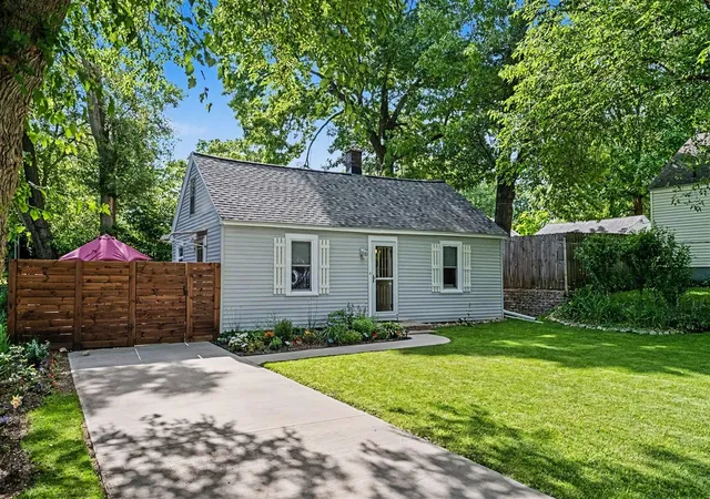 Homes for sale in Wyoming, MI | 2628 Longstreet Ave, Wyoming, MI 49509 | MLS# 70539594