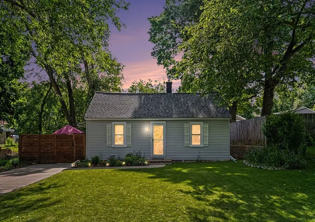 Homes for sale in Wyoming, MI | 2628 Longstreet Ave, Wyoming, MI 49509 | MLS# 70539594