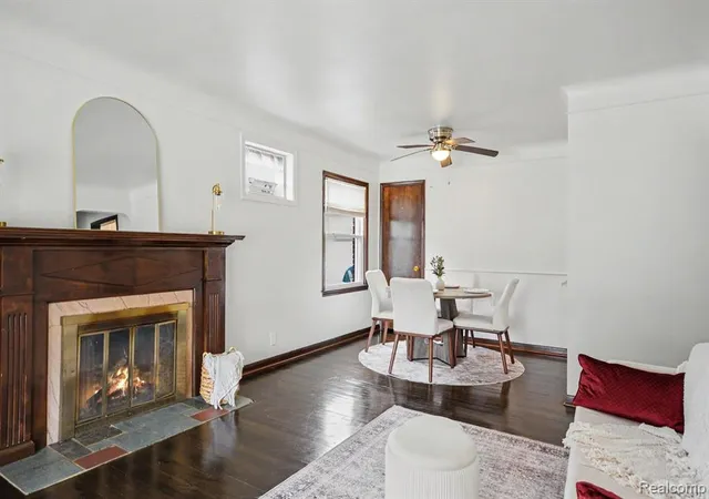 4th image of 21701 Sunnyside St, Saint Clair Shores, MI 48080 | MLS# 61005867