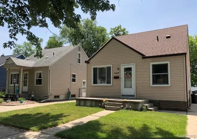Homes for sale in Ferndale, MI | 1460 E Chesterfield St, Ferndale, MI 48220 | MLS# 60955943