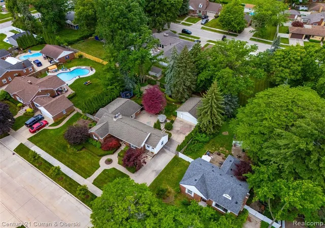 Homes for sale in Allen Park, MI | 6354 Shenandoah Ave, Allen Park, MI 48101 | MLS# 61008647