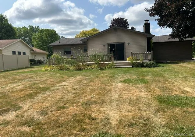 18th image of 6220 Thorncliff Dr, Swartz Creek, MI 48473 | MLS# 61014721