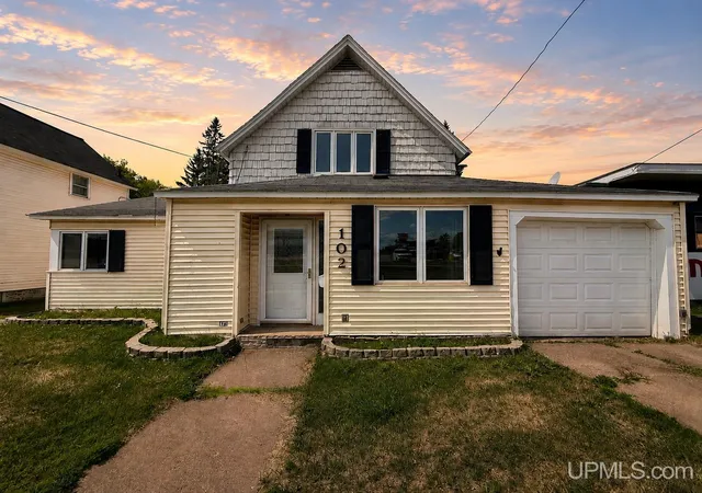 Photo 1 of Single family home for sale at 102 S Moore St, Bessemer, MI 49911 | MLS# 50207123 | Listing updated on 2026-08-18