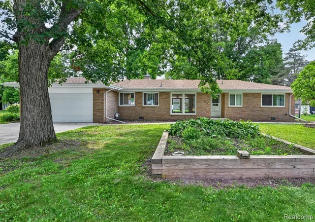 Homes for sale in Owosso, MI | 4877 Orchard Ln, Owosso, MI 48867 | MLS# 61007264