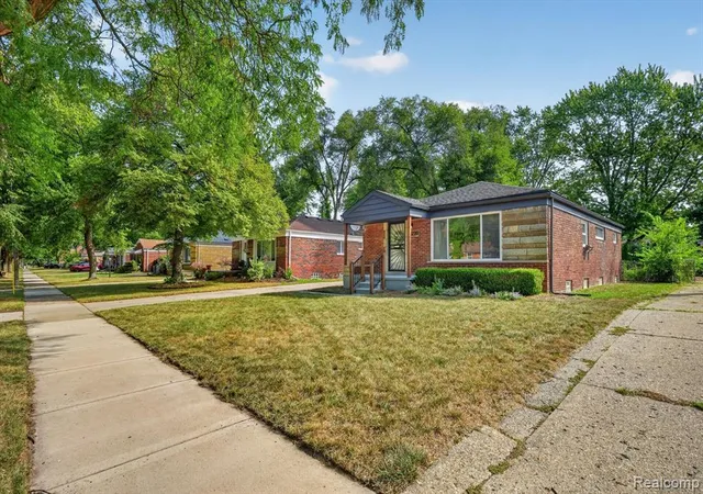 Photo 3 of Single family home for sale at 24220 Scotia Rd, Oak Park, MI 48237 1729 | MLS# 61023954 | Listing updated on 2026-08-29