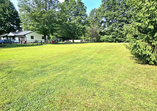 Photo 2 of Sale Pending at 71176 Spencer Rd, Union, MI 49130 | MLS# 70546317 | Listing updated on 2026-07-20