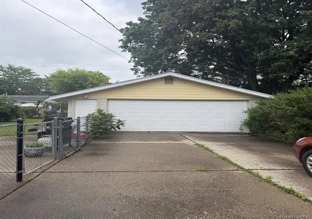Homes for sale in Marine City, MI | 374 Woodworth St, Marine City, MI 48039 | MLS# 61006396