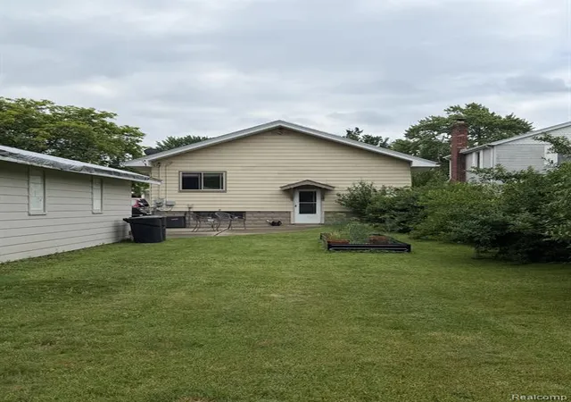 Homes for sale in Marine City, MI | 374 Woodworth St, Marine City, MI 48039 | MLS# 61006396