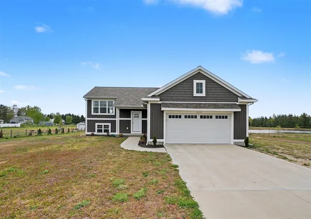 Homes for sale in West Olive, MI | 14117 Candace Ct, West Olive, MI 49460 | MLS# 70533499
