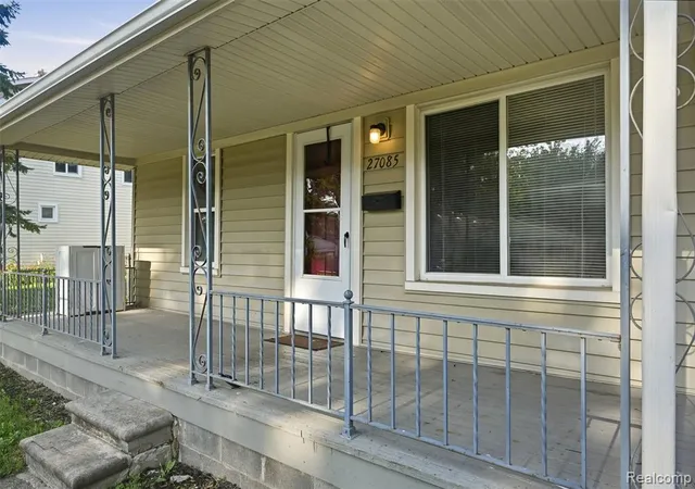 Homes for sale in Madison Heights, MI | 27085 Dartmouth St, Madison Heights, MI 48071 | MLS# 61009944