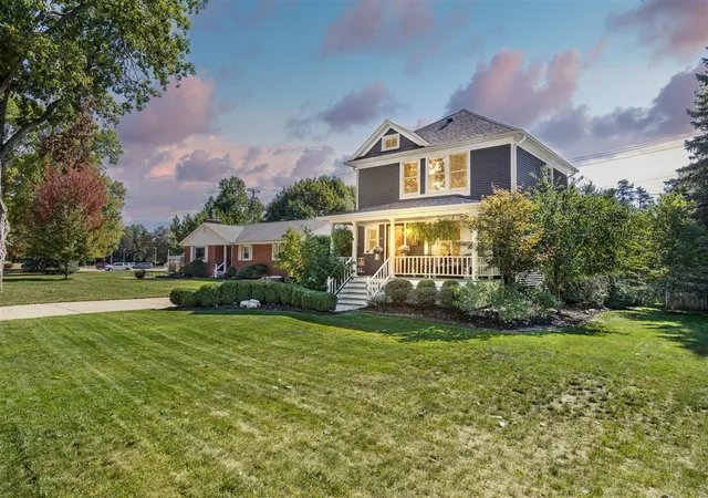 1st image of 410 Washington St, Chelsea, MI 48118 | MLS# 70499349