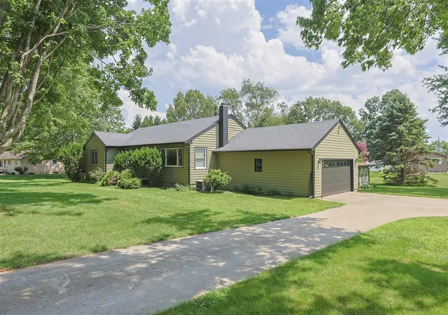 Homes for sale in Edwardsburg, MI | 27201 Stuart St, Edwardsburg, MI 49112 | MLS# 70543320