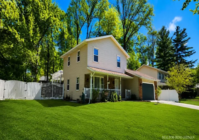 Homes for sale in Grand Rapids, MI | 4810 Stauffer Ave, Grand Rapids, MI 49508 | MLS# 70532877