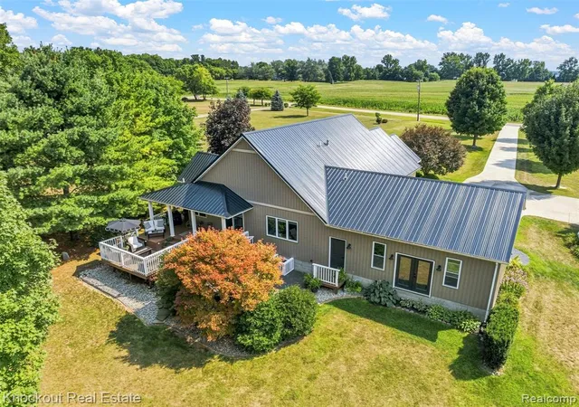 Photo 3 of Sale Pending at 7578 Waters Edge Dr, Vassar, MI 48768 8810 | MLS# 61024791 | Listing updated on 2026-09-03