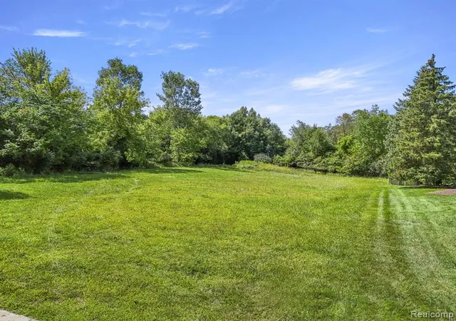 3rd image of 18197 Shelley Pond Ct, Northville, MI 48168 | MLS# 60952179