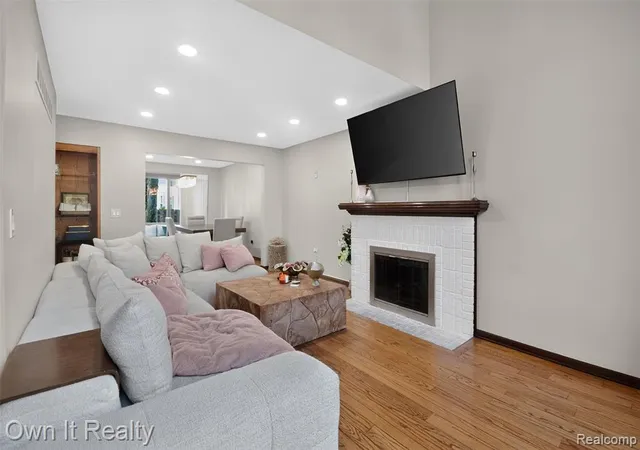 4th image of 718 S Military St, Dearborn, MI 48124 | MLS# 61008011