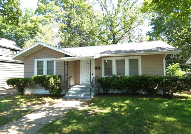 Homes for sale in Benton Harbor, MI | 183 Searles Ave, Benton Harbor, MI 49022 | MLS# 70544225