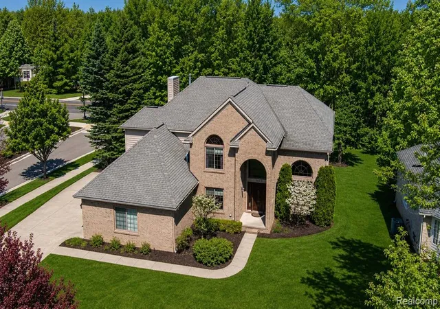 Homes for sale in Auburn Hills, MI | 3472 Paramount Ln, Auburn Hills, MI 48326 | MLS# 60983383