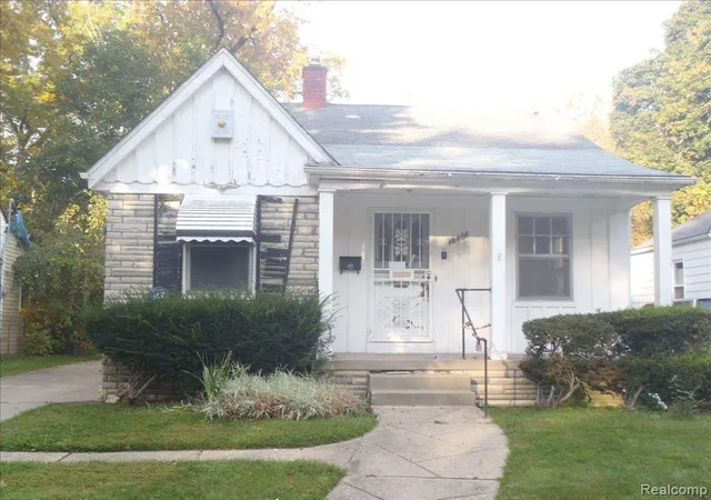 1st image of 18461 Stout St, Detroit, MI 48219 | MLS# 20505082